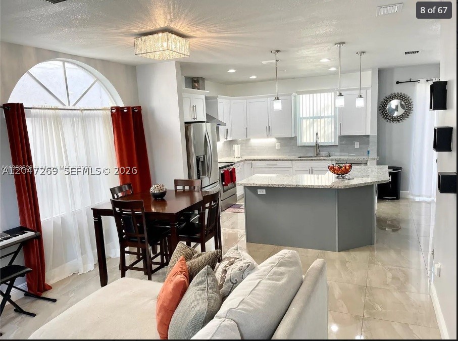 RAMBLEWOOD SOUTH - Residential Lease