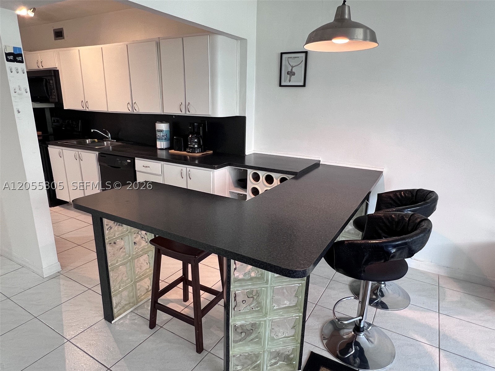 THE DECOPLAGE CONDO - Residential