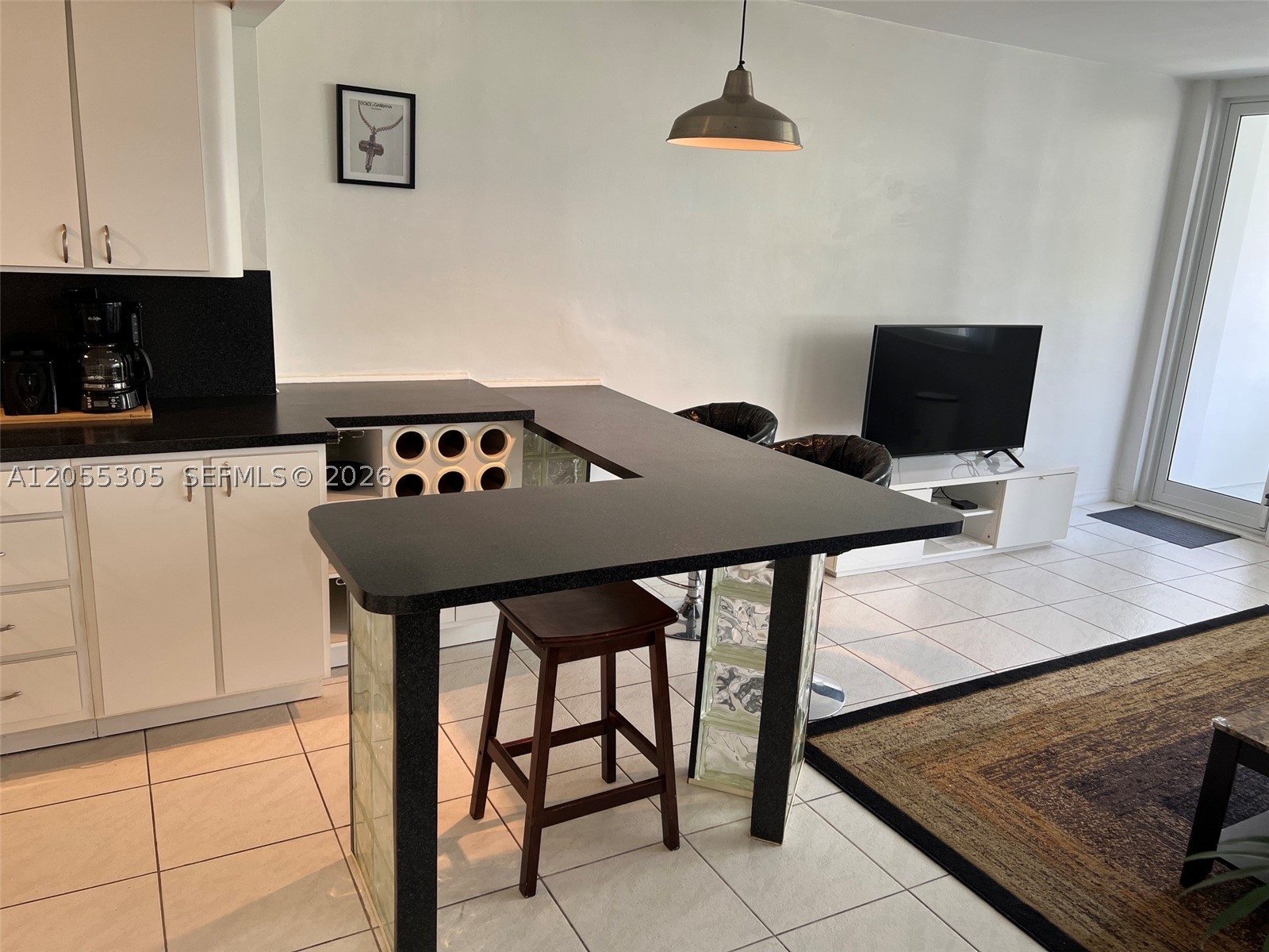 THE DECOPLAGE CONDO - Residential