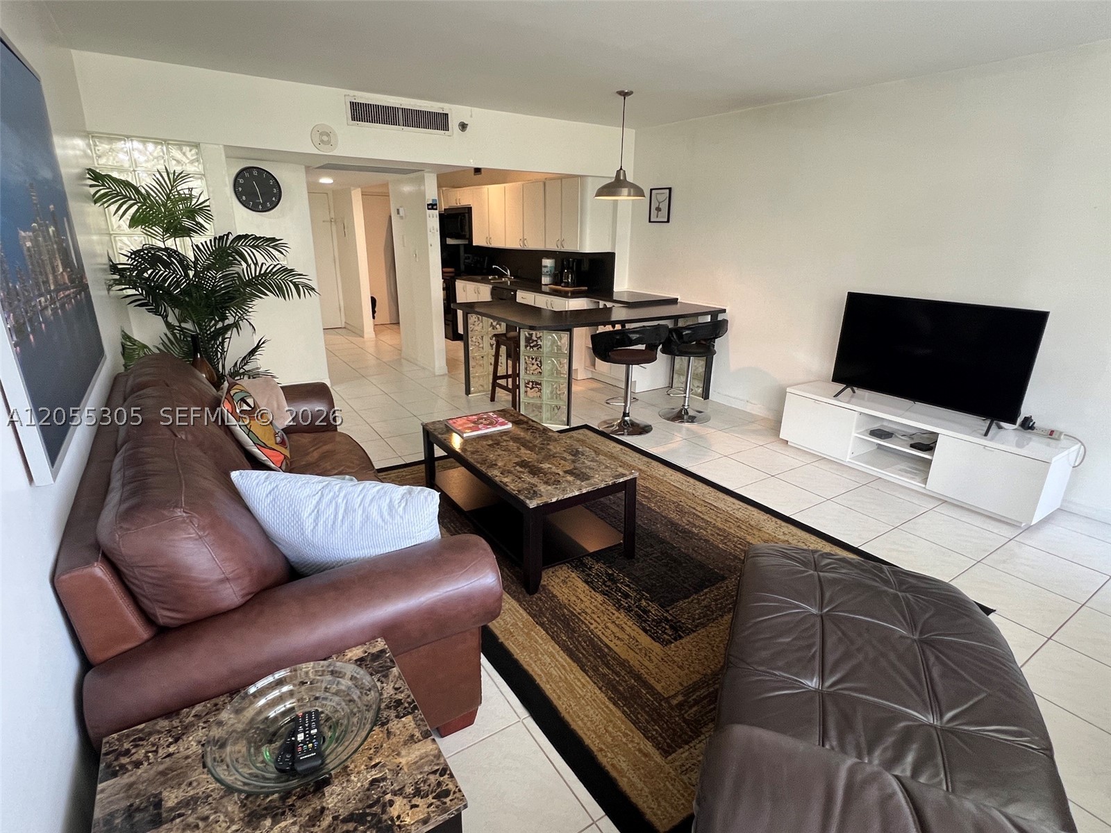 THE DECOPLAGE CONDO - Residential