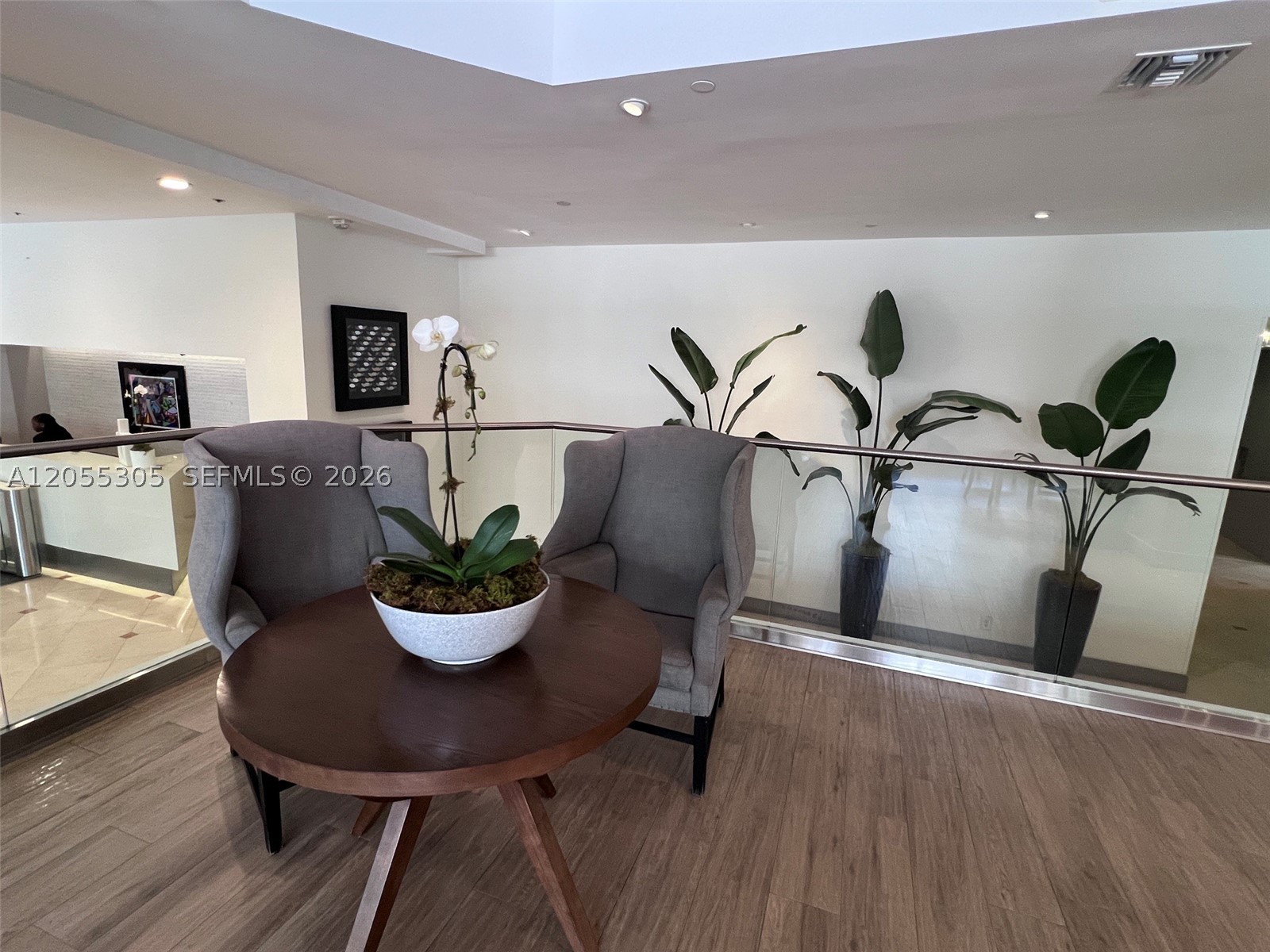 THE DECOPLAGE CONDO - Residential