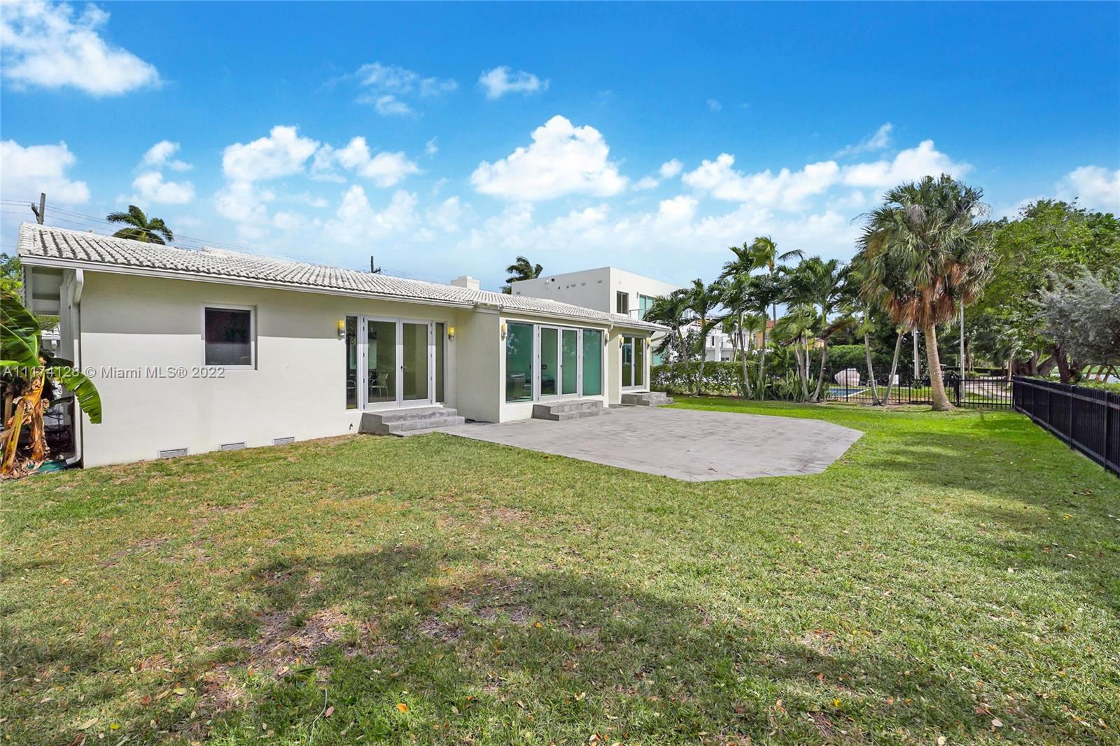 BEACH VIEW ADDN - Residential