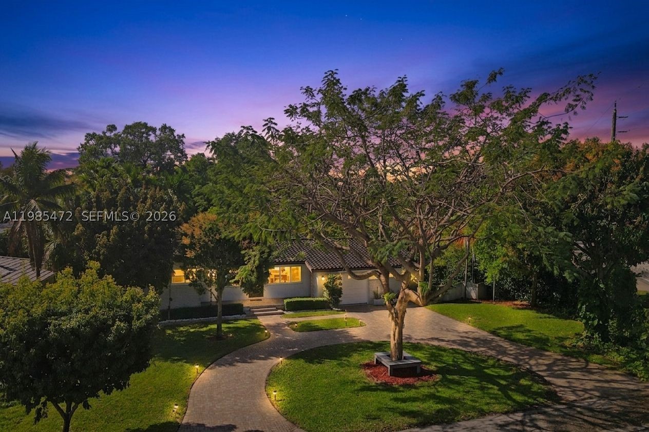 MIAMI SHORES SEC 8 REV - Residential