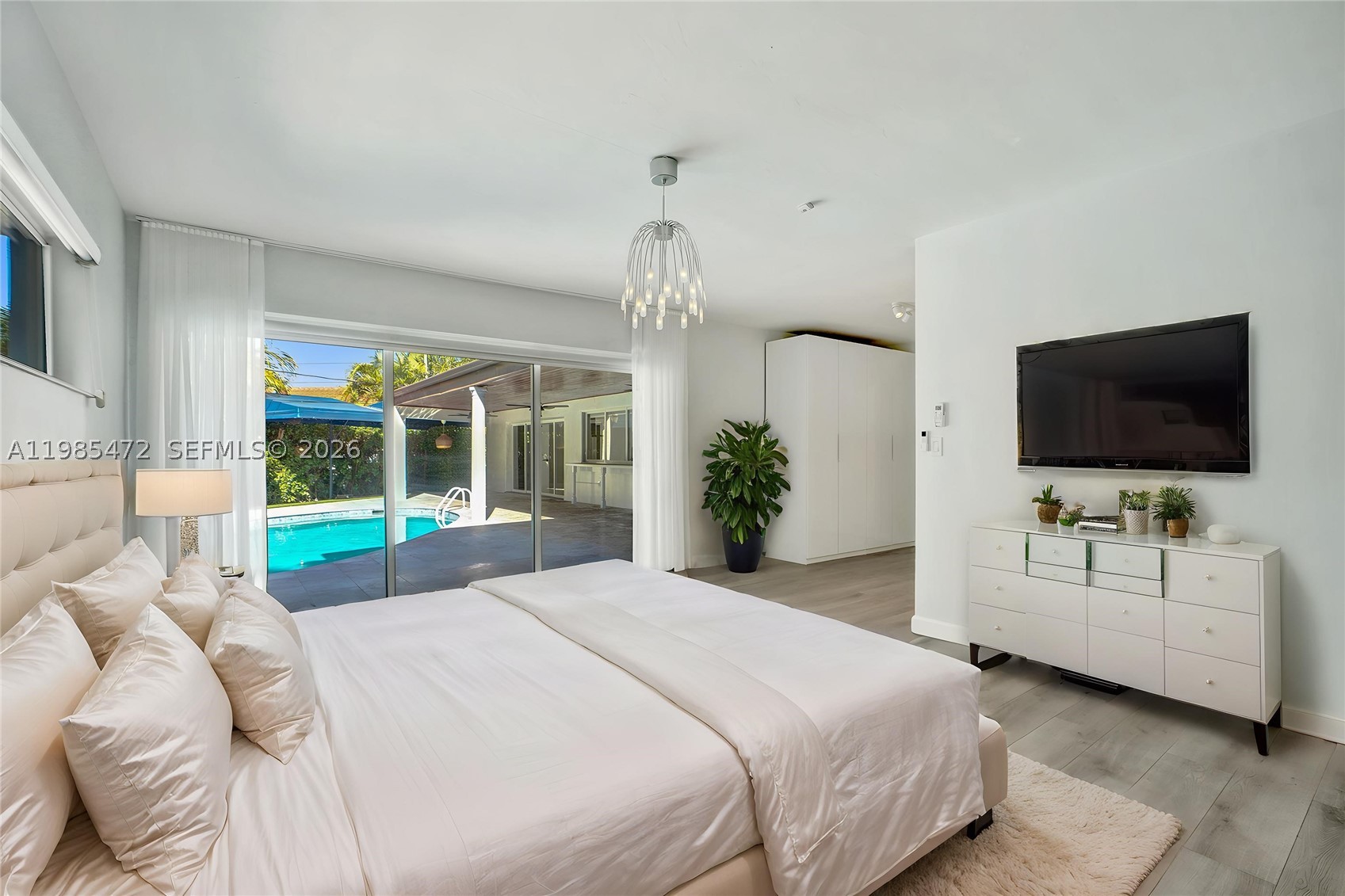 MIAMI SHORES SEC 8 REV - Residential