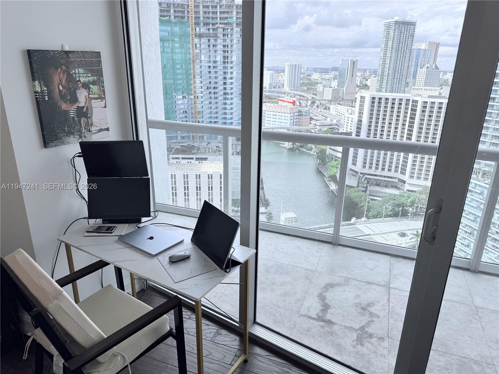 ICONBRICKELL CONDO NO 1 - Residential