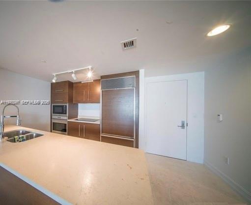 ICONBRICKELL CONDO NO 1 - Residential