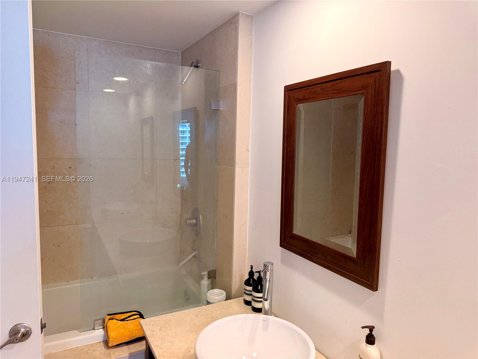 ICONBRICKELL CONDO NO 1 - Residential