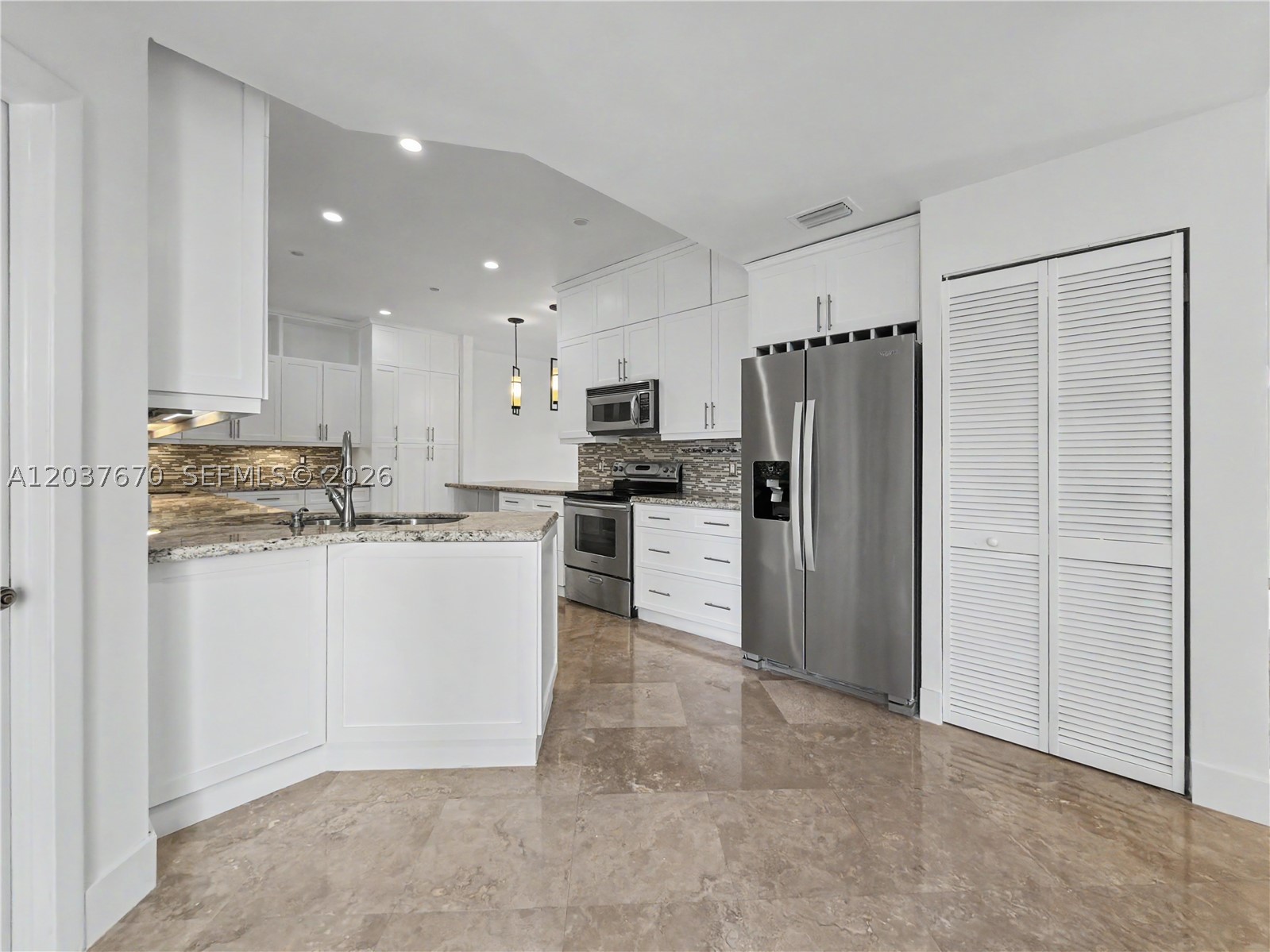 DORAL DUNES 1ST ADDN - Residential