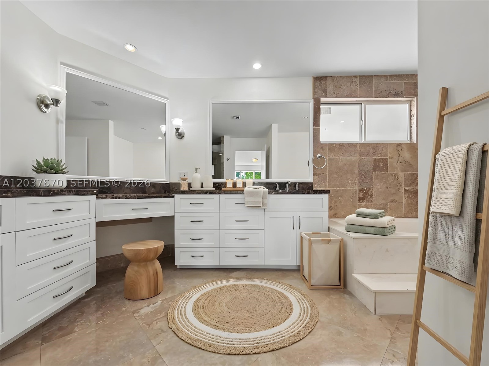 DORAL DUNES 1ST ADDN - Residential