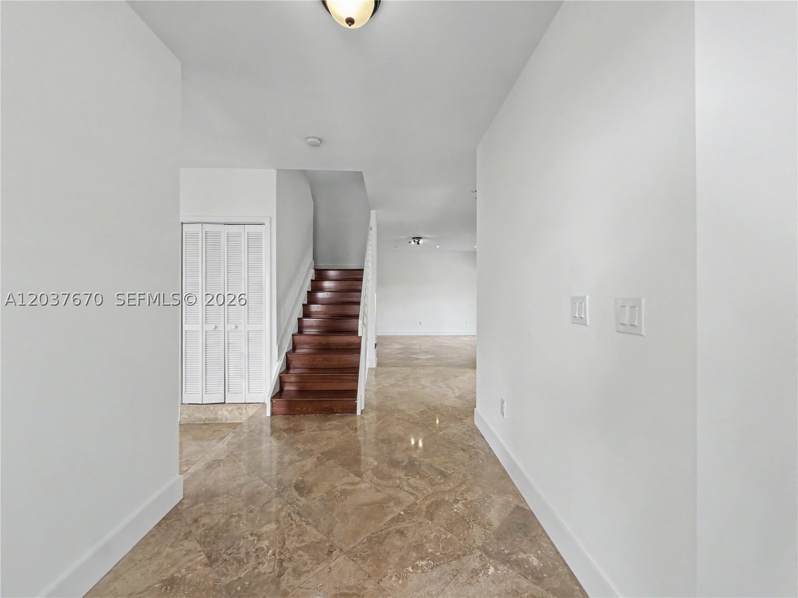 DORAL DUNES 1ST ADDN - Residential