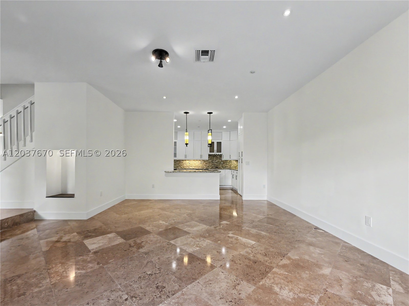 DORAL DUNES 1ST ADDN - Residential