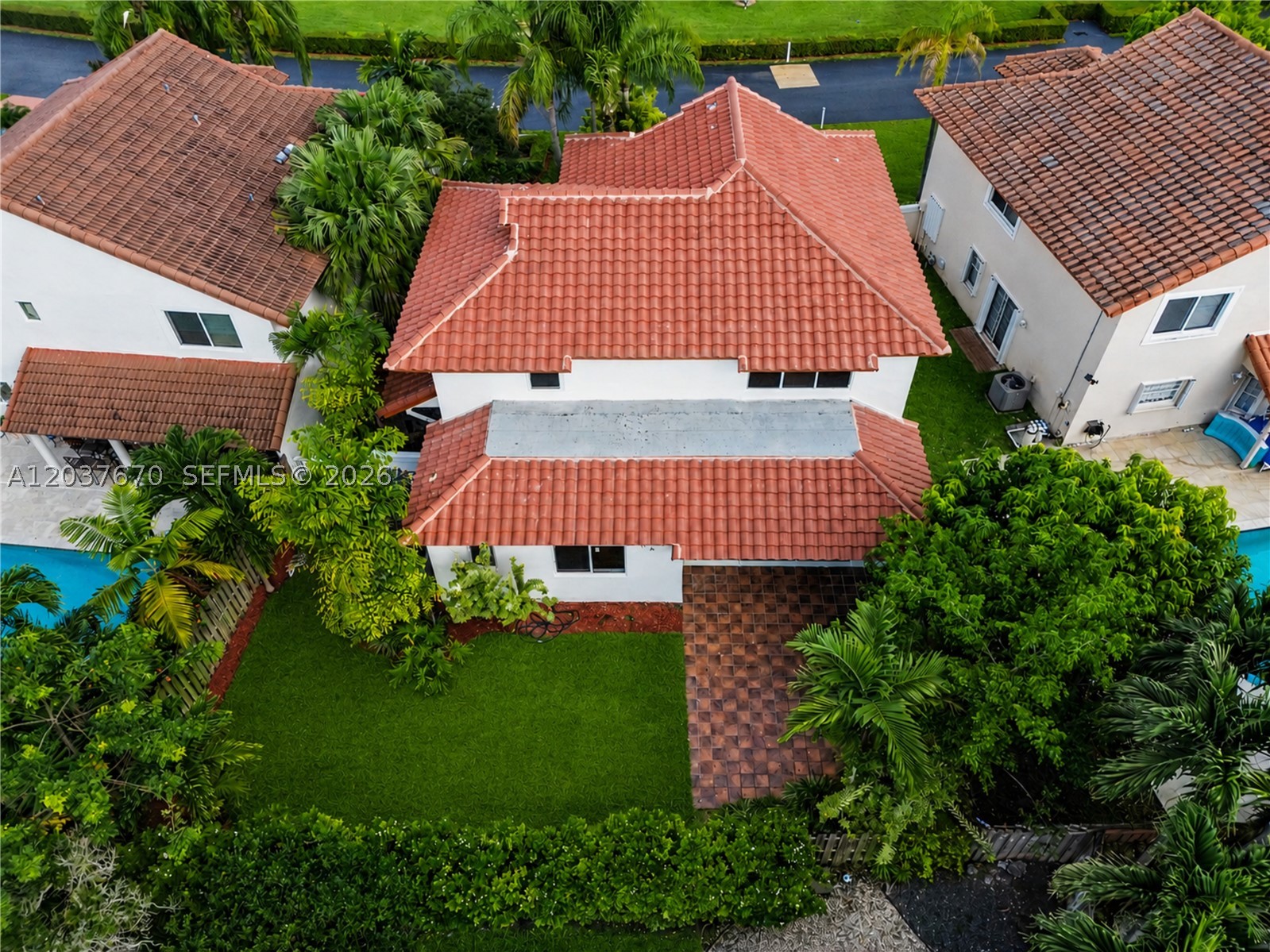 DORAL DUNES 1ST ADDN - Residential