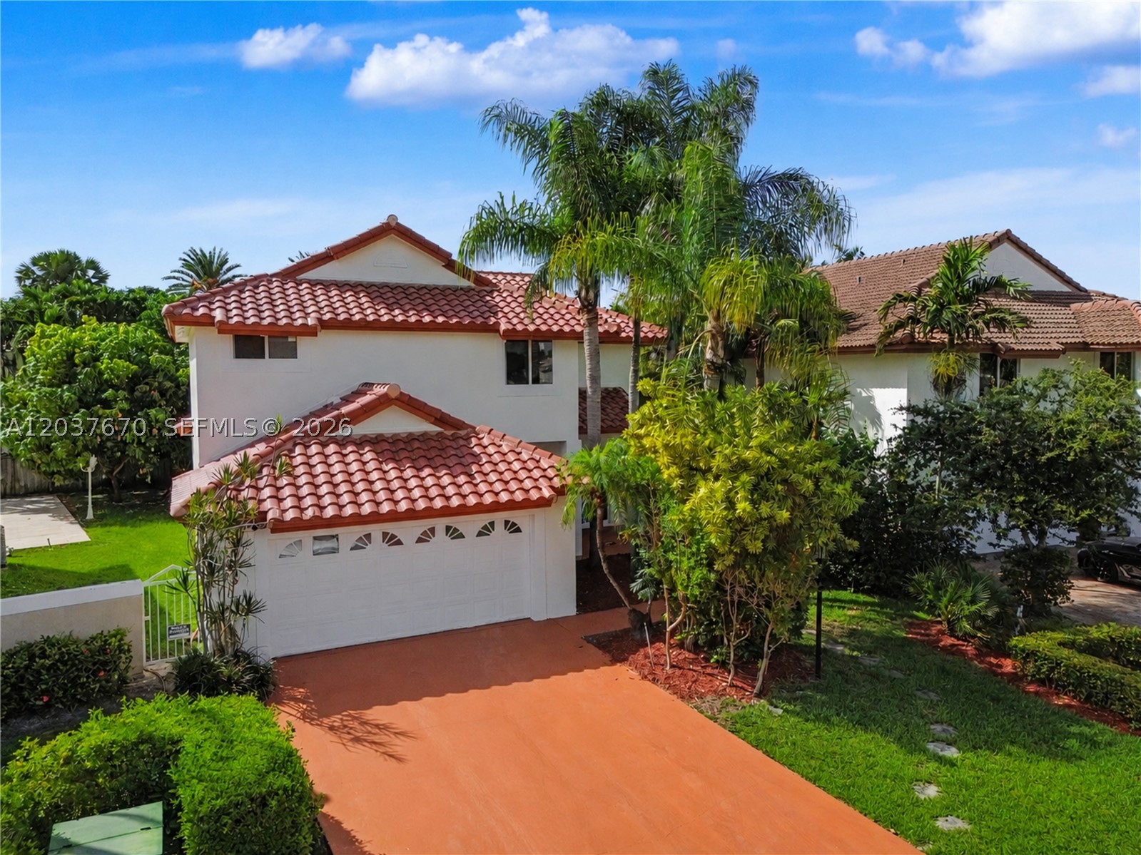 DORAL DUNES 1ST ADDN - Residential