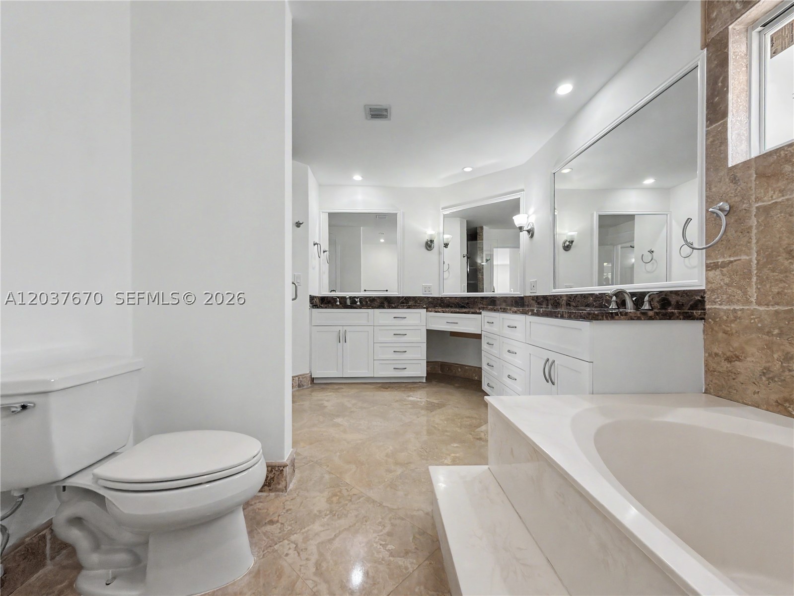 DORAL DUNES 1ST ADDN - Residential
