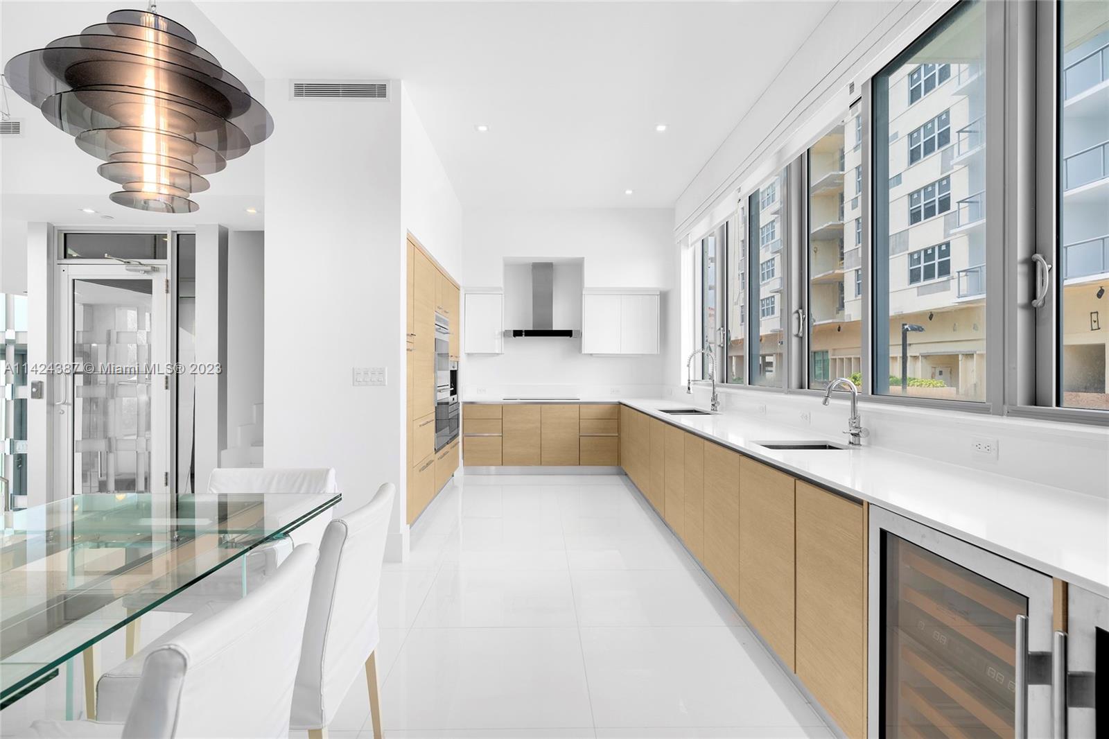 OCEAN SEVEN CONDO - Residential