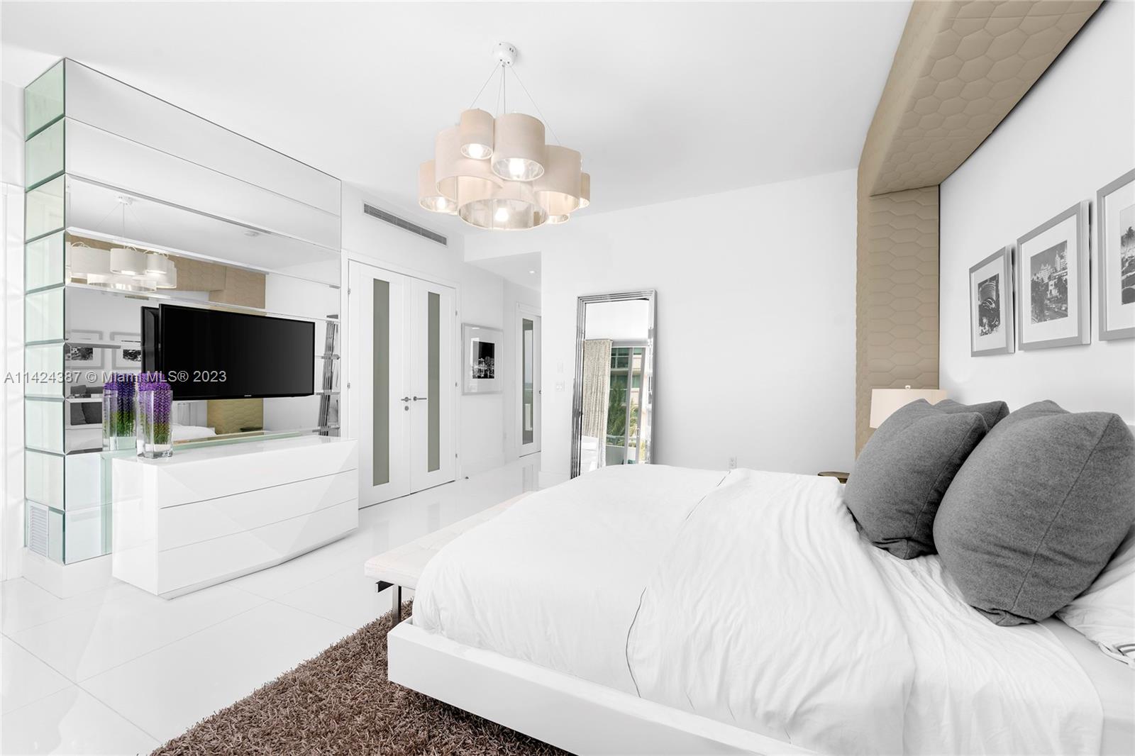 OCEAN SEVEN CONDO - Residential