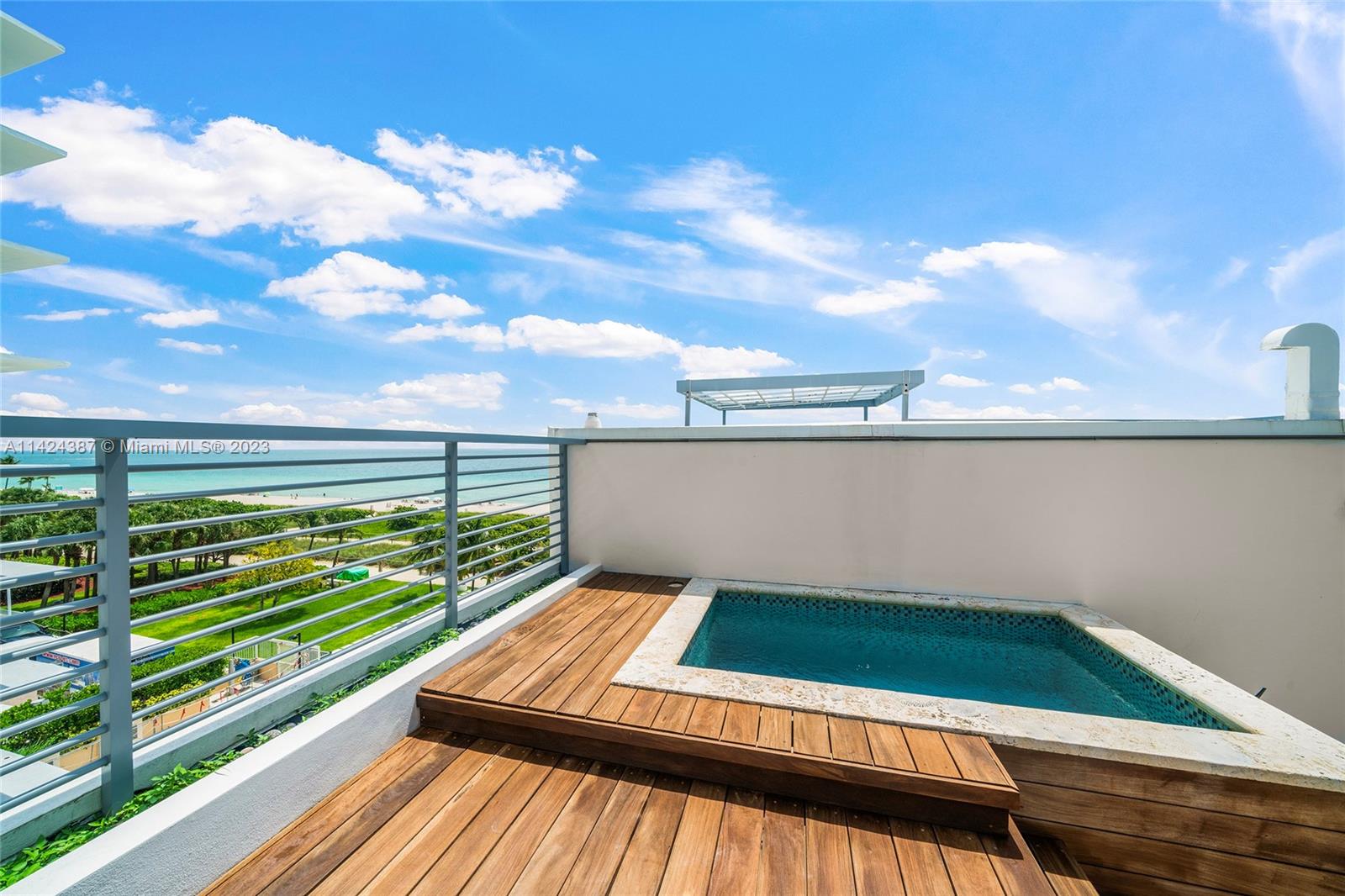 OCEAN SEVEN CONDO - Residential