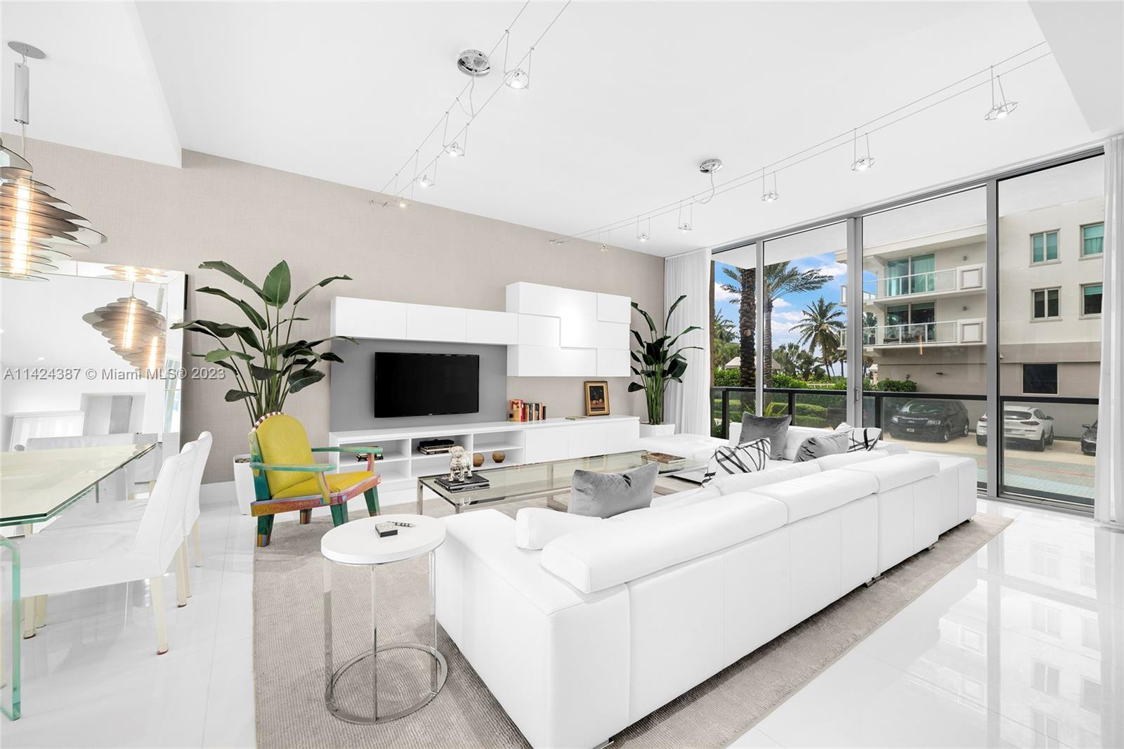 OCEAN SEVEN CONDO - Residential