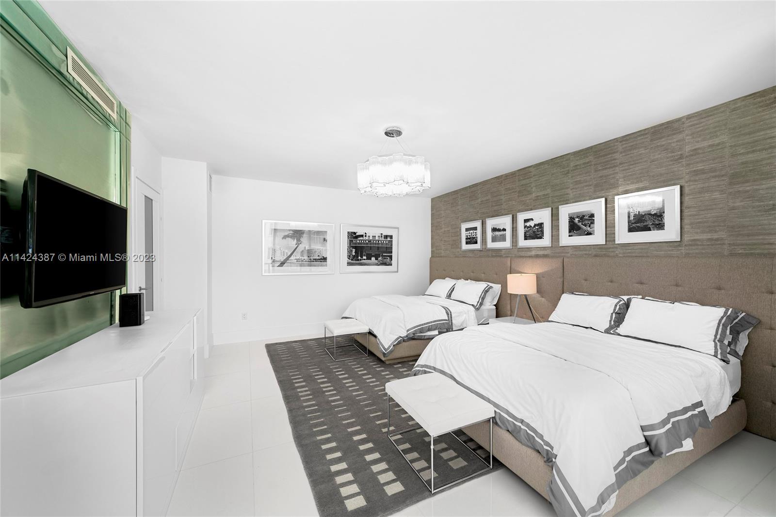 OCEAN SEVEN CONDO - Residential