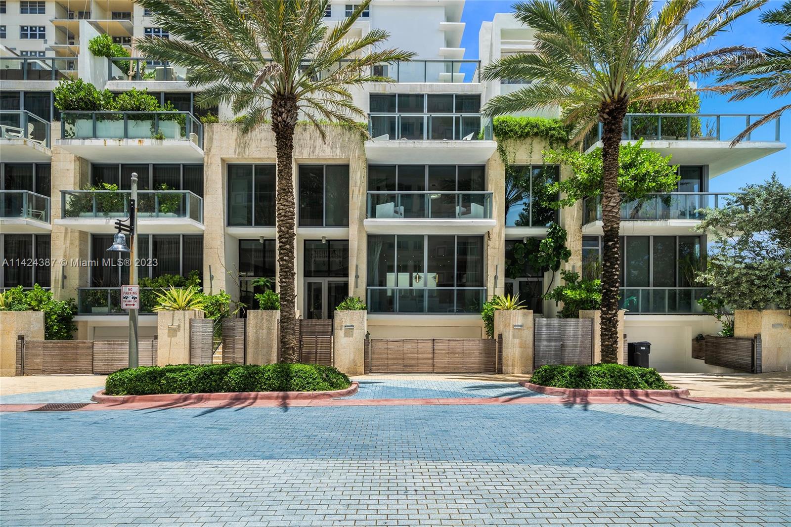 OCEAN SEVEN CONDO - Residential