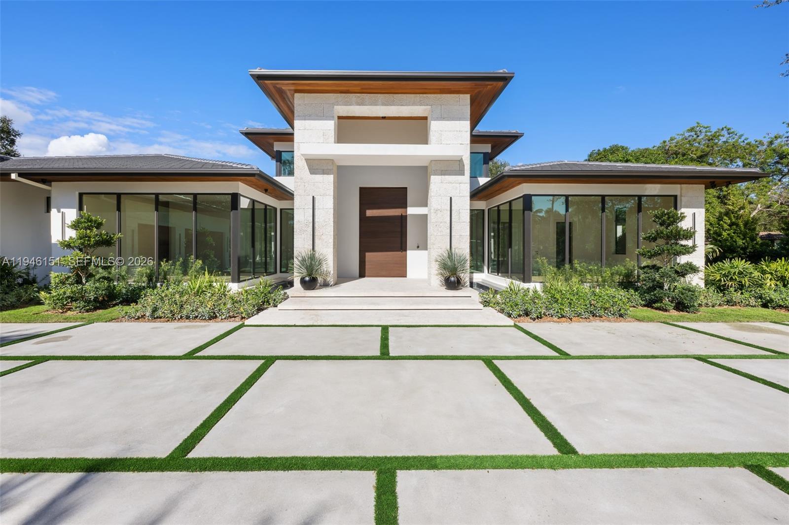 SUNILAND ESTATES 1ST ADDN - Residential