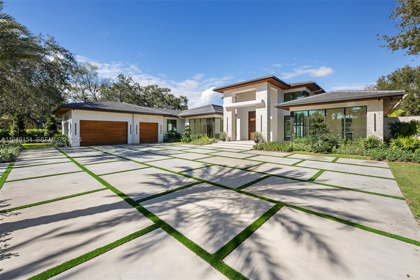 SUNILAND ESTATES 1ST ADDN - Residential
