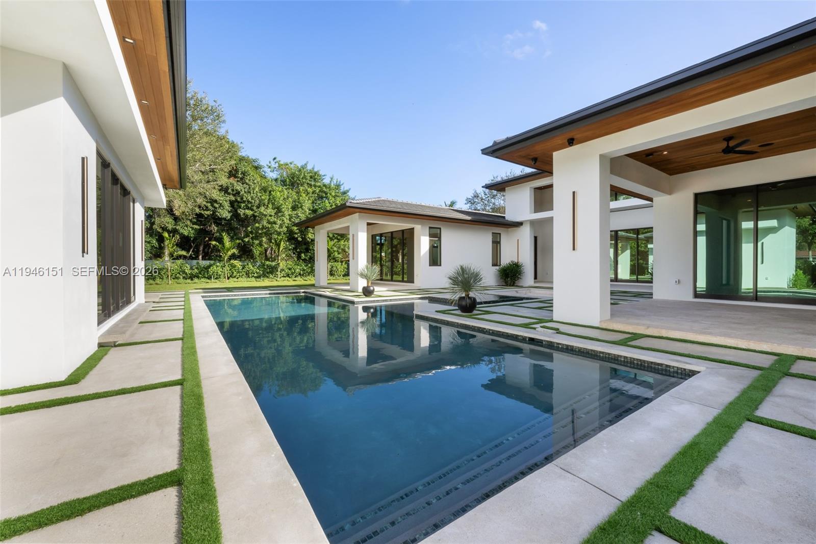 SUNILAND ESTATES 1ST ADDN - Residential