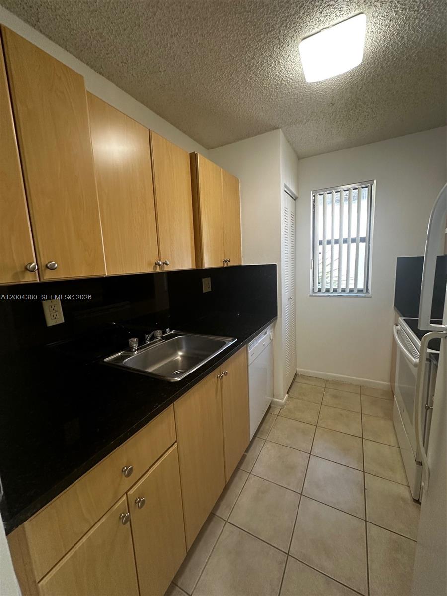 VILLA BELLINI CONDO - Residential