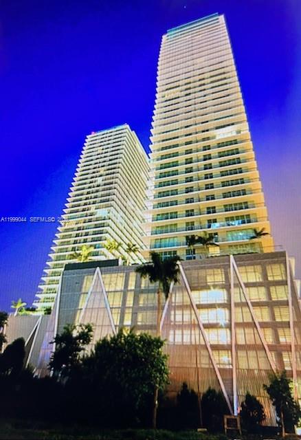 THE AXIS ON BRICKELL COND - Residential