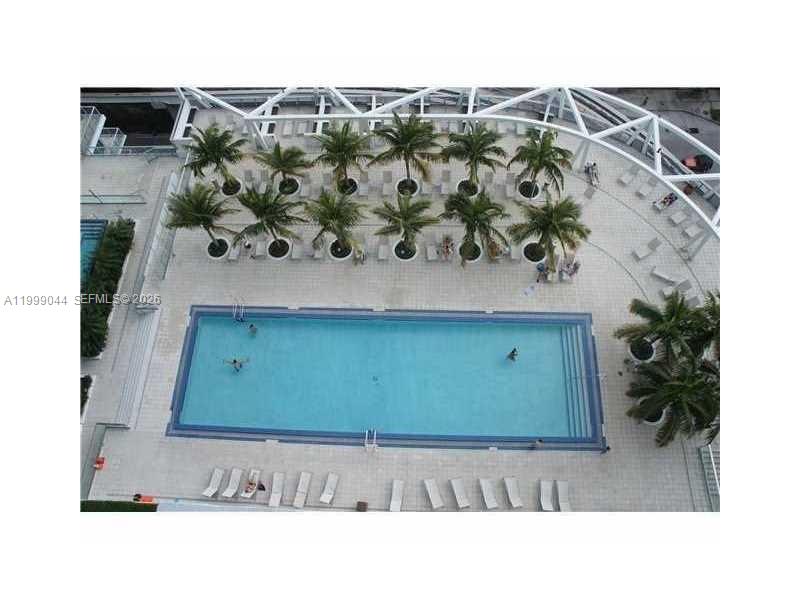 THE AXIS ON BRICKELL COND - Residential
