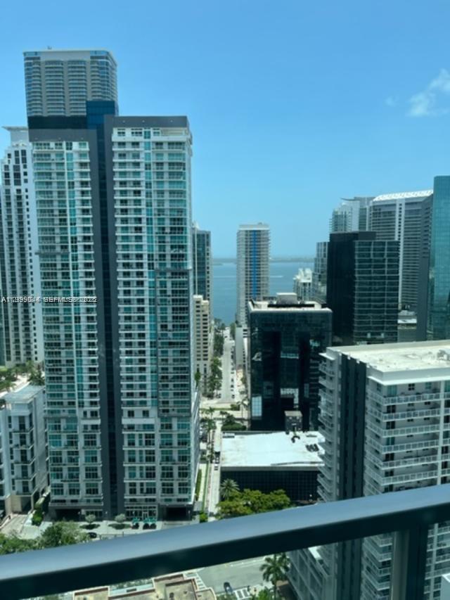 THE AXIS ON BRICKELL COND - Residential
