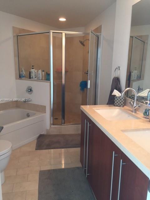THE AXIS ON BRICKELL COND - Residential