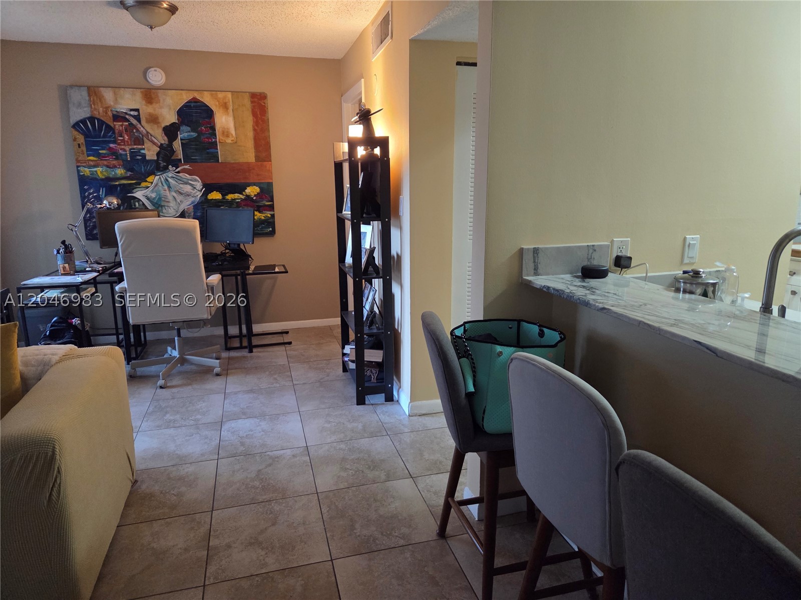 HOLLYWOOD PARC CONDOMINIU - Residential Lease