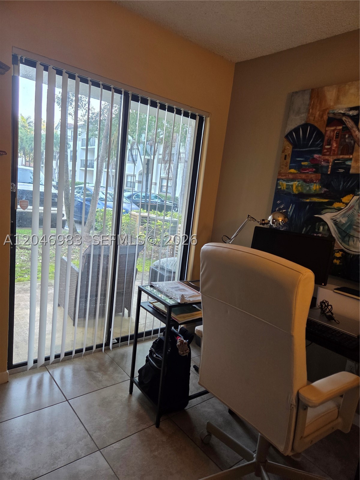 HOLLYWOOD PARC CONDOMINIU - Residential Lease