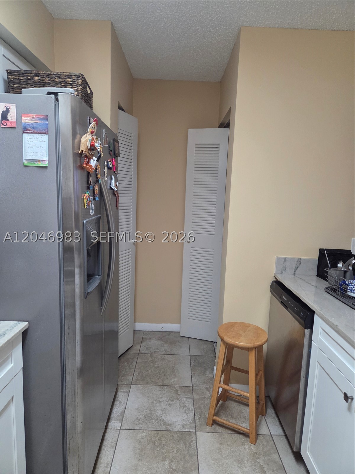 HOLLYWOOD PARC CONDOMINIU - Residential Lease