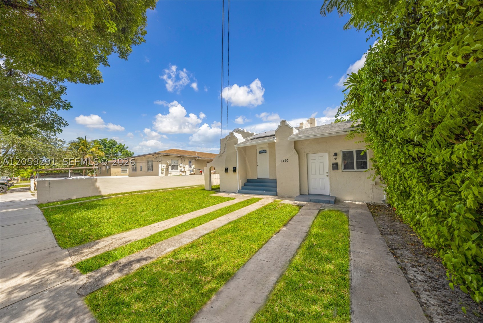 MELROSE HEIGHTS - Residential