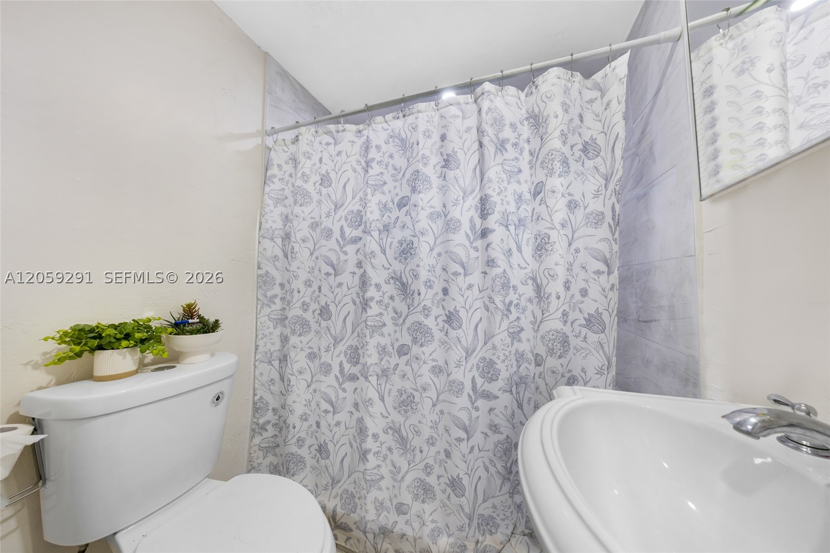 MELROSE HEIGHTS - Residential