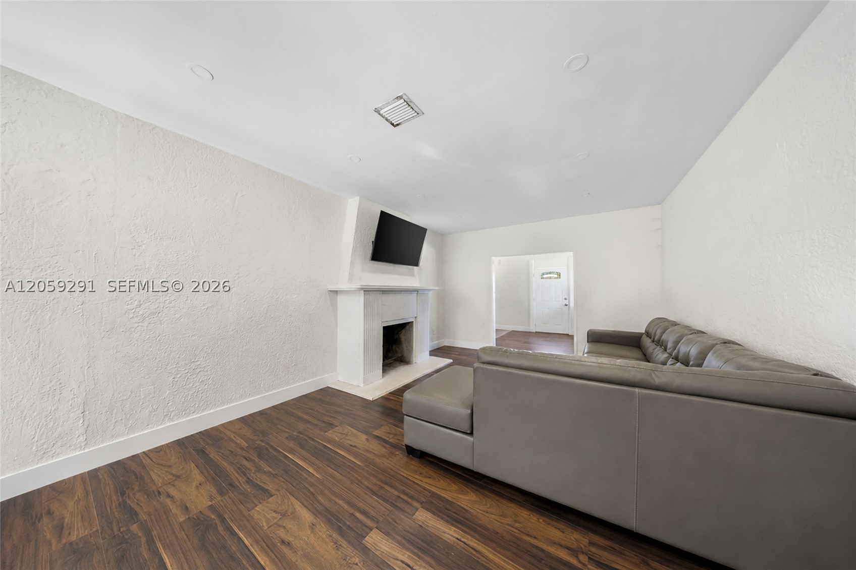 MELROSE HEIGHTS - Residential