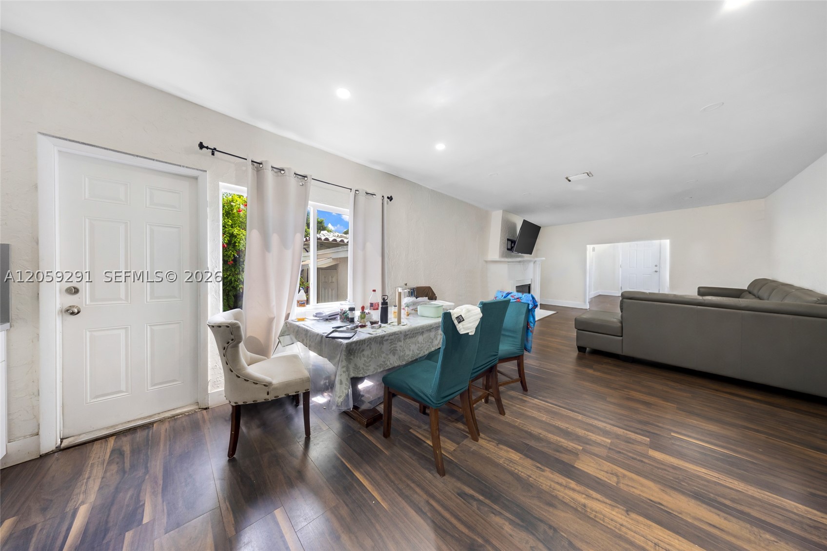 MELROSE HEIGHTS - Residential