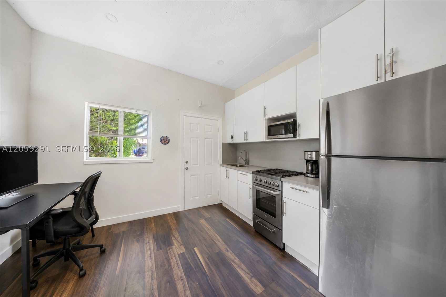 MELROSE HEIGHTS - Residential