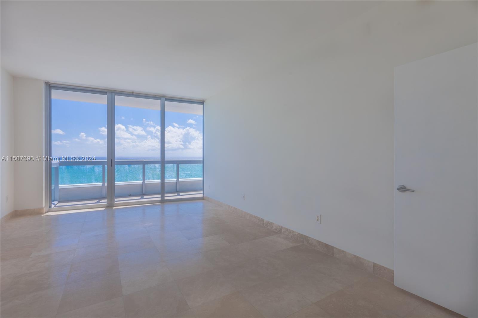 NORTH CARILLON BEACH COND - Residential