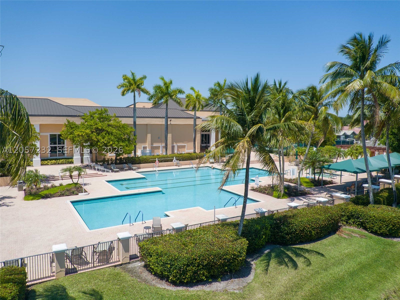 DEVON CONDOMINIUM - Residential