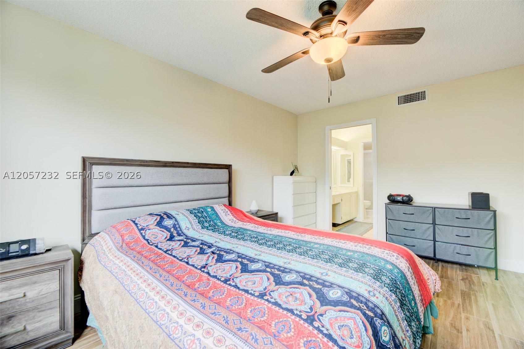 DEVON CONDOMINIUM - Residential