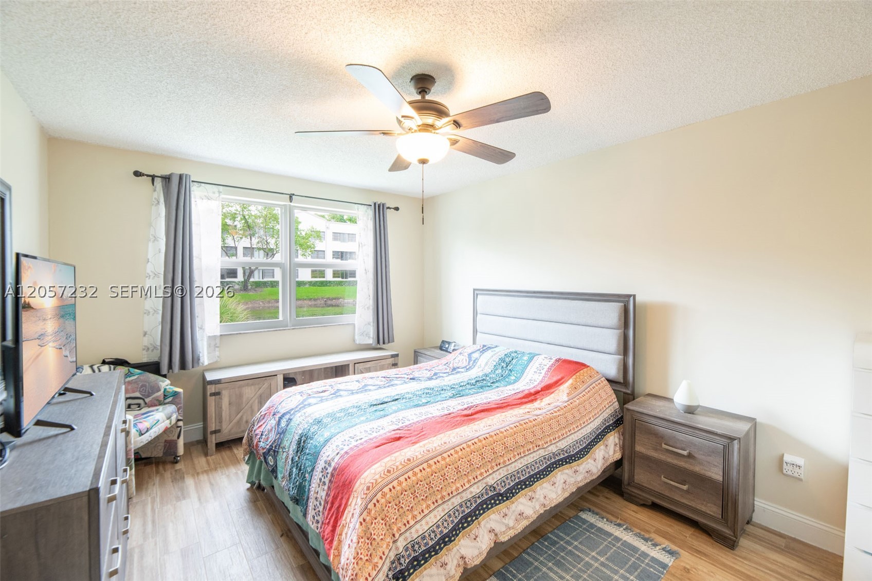 DEVON CONDOMINIUM - Residential