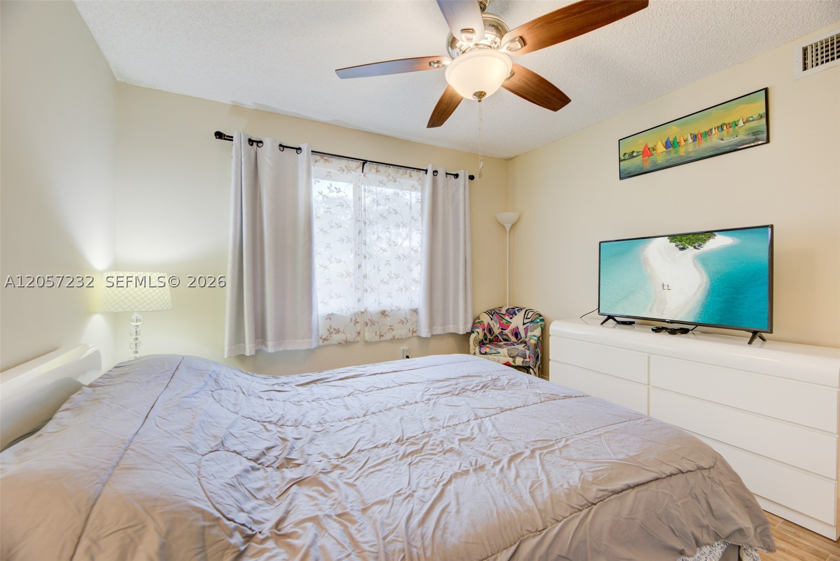DEVON CONDOMINIUM - Residential