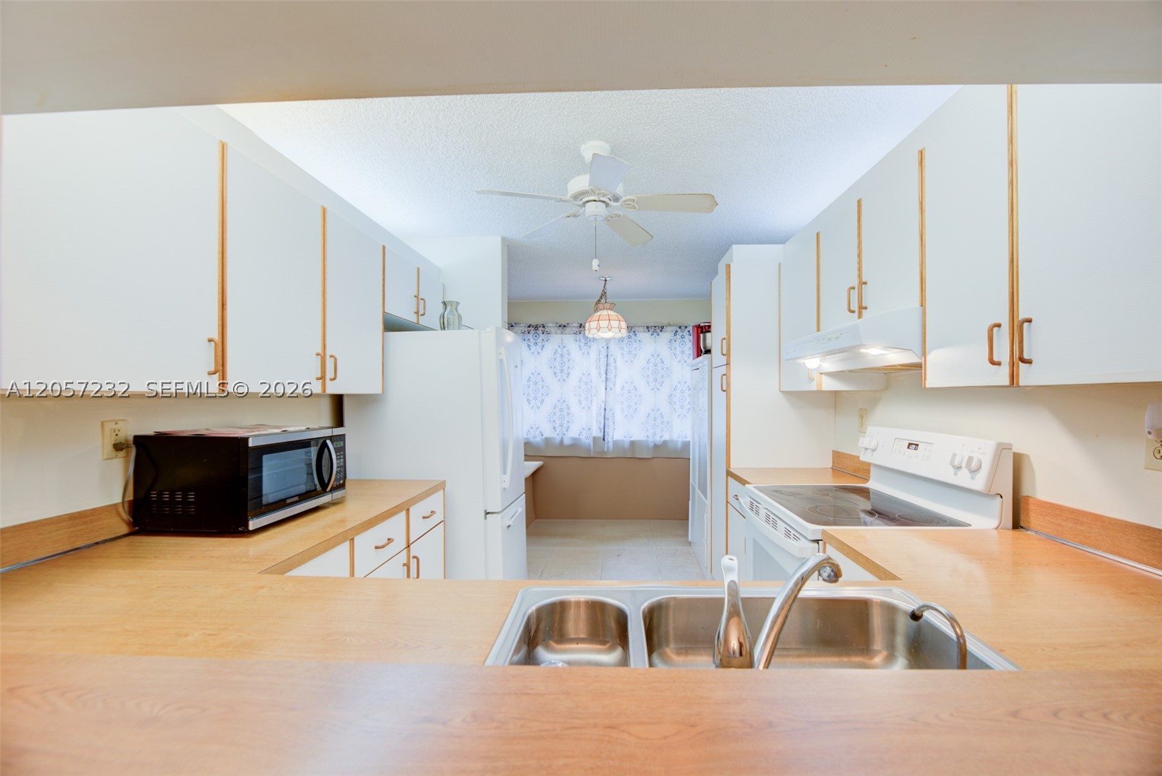 DEVON CONDOMINIUM - Residential