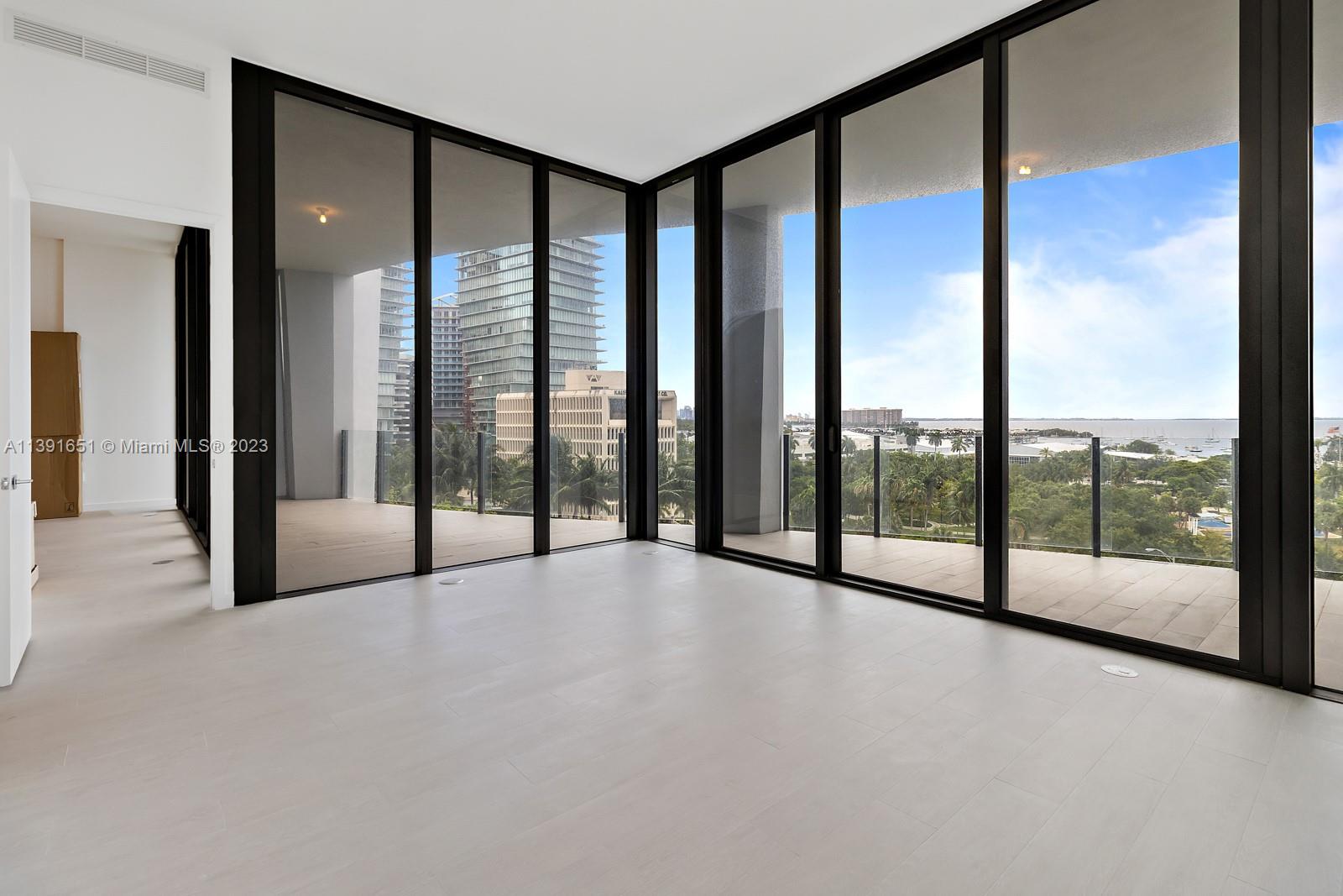 ONE PARK GROVE - Residential