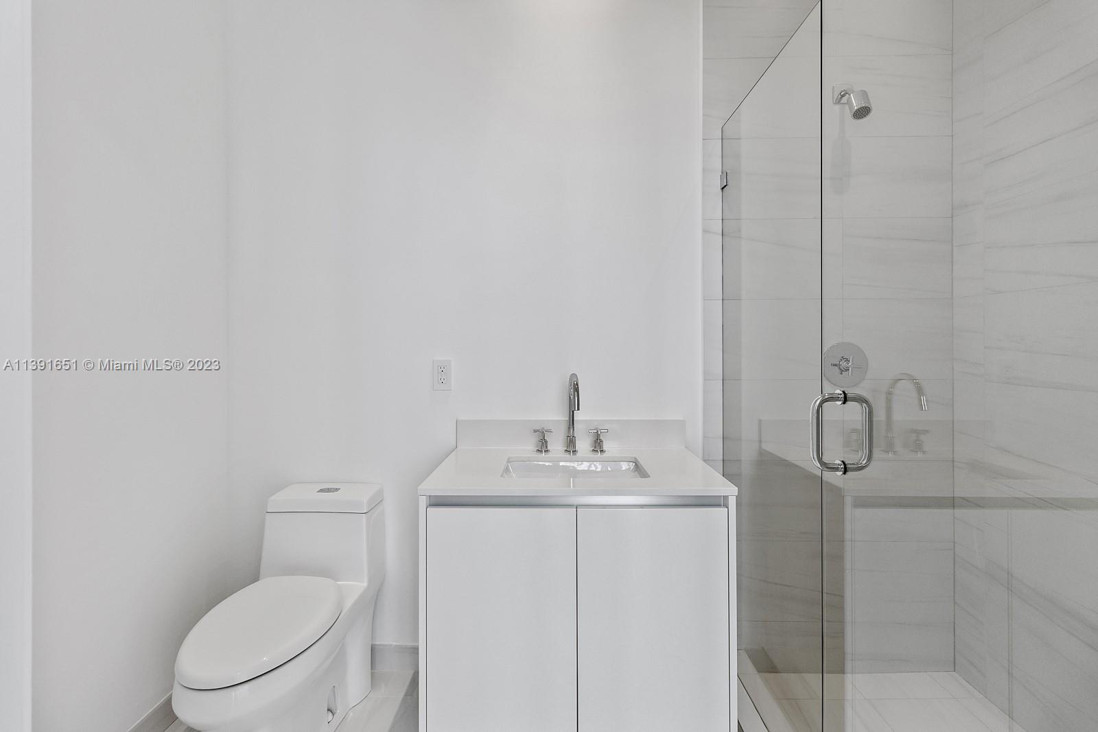 ONE PARK GROVE - Residential