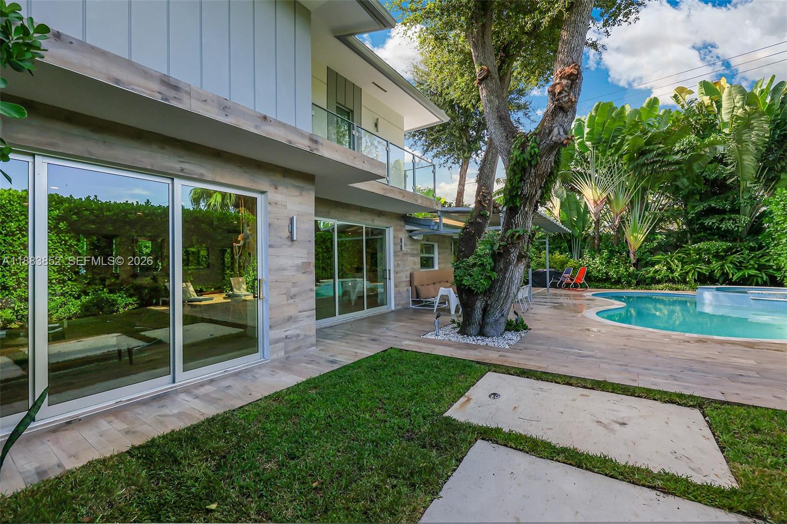 BAY HEIGHTS 1ST ADDN - Residential