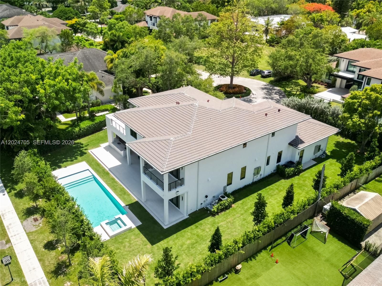COCONUT PALM ESTATES - Residential